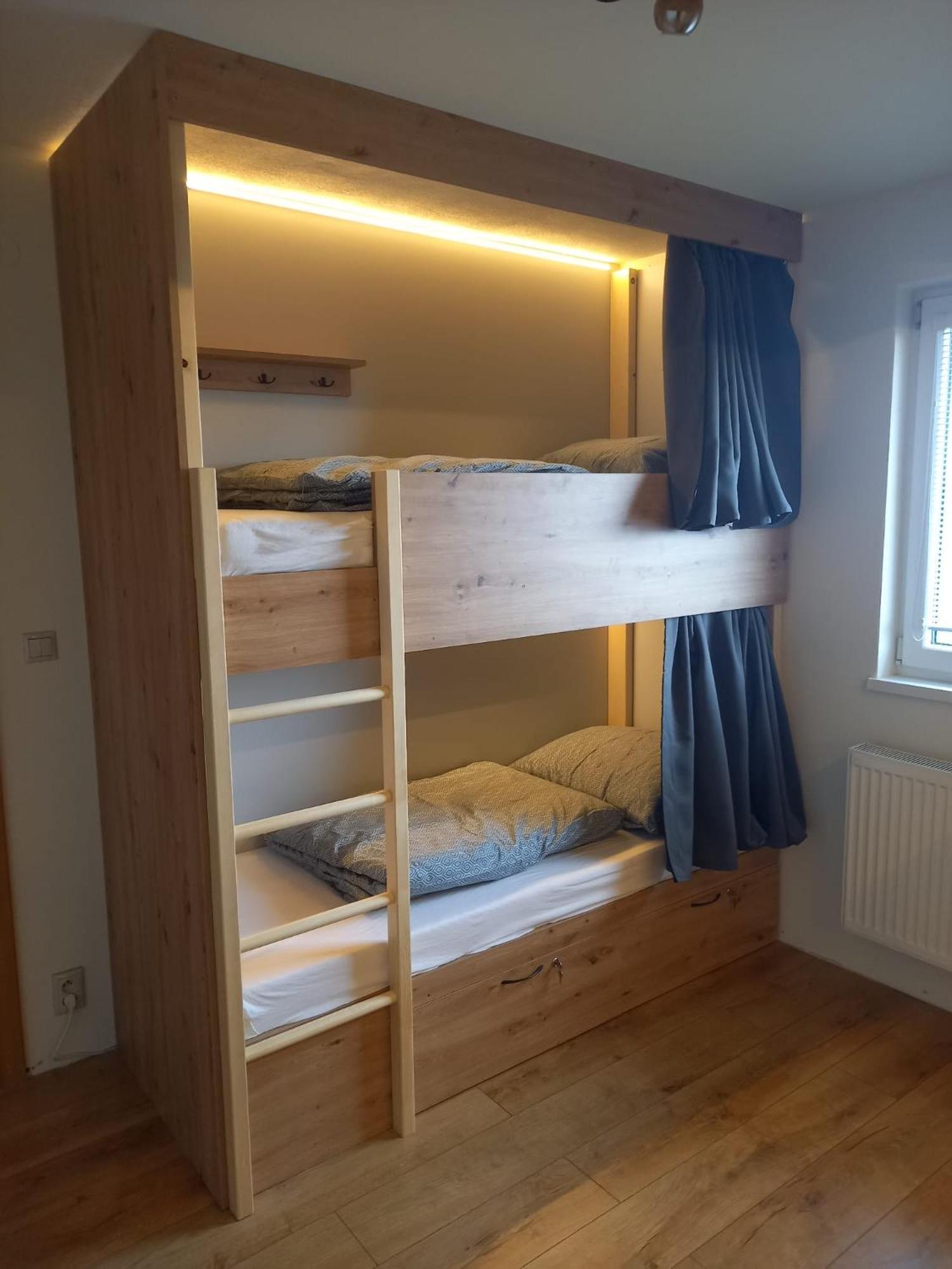 Sherpa'S Hostel High Tatras Štrbské Pleso エクステリア 写真